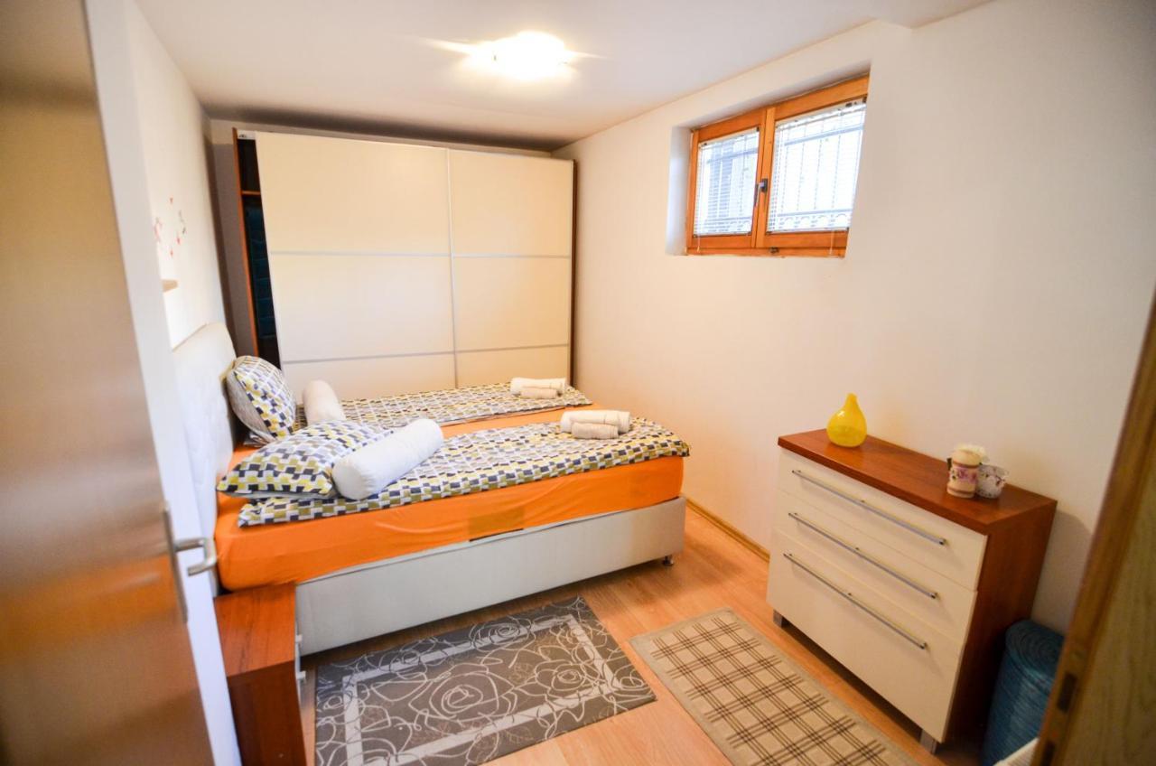 Blacksmith Apartment + Free Private Parking SJJ Eksteriør billede
